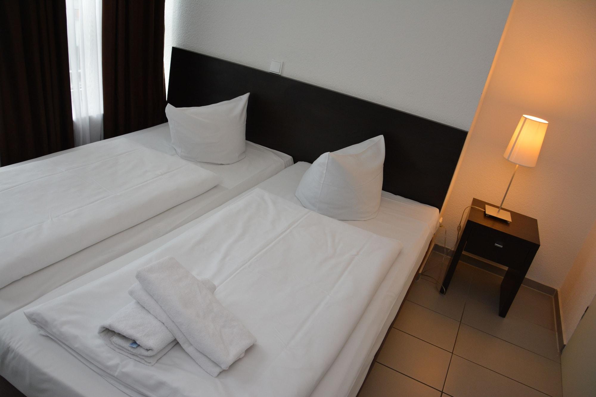 Mosel Hotel Frankfurt am Main Eksteriør billede